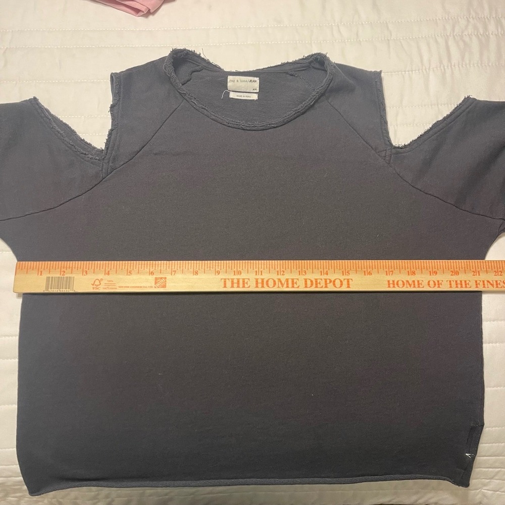 Rag & Bone Cold Shoulder Long Sleeve Top Distressed Raw Edge Gray Medium - Picture 5 of 6